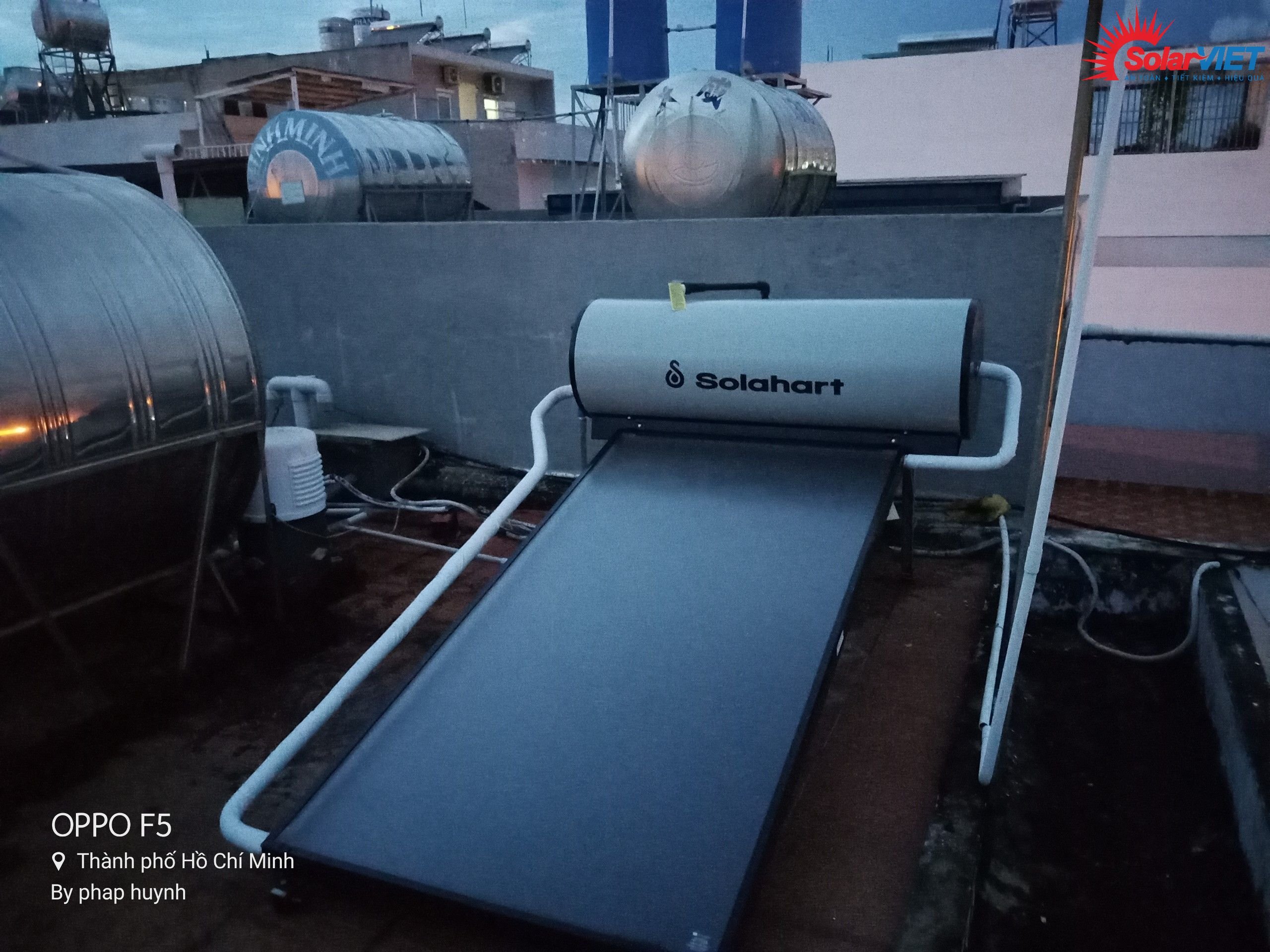 Read more about the article máy nước nóng solahart 150l lắp đặt tại Bình Tân